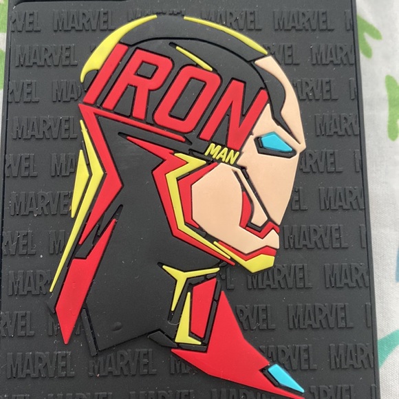 Casetify marvel iron man iPhone 11, XR case - Picture 4 of 7